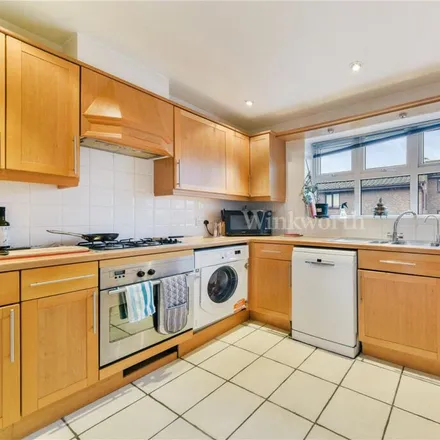 Image 7 - Albemarle Road - Apartment for sale
