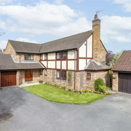 Buy this 5 bed house on Swallow Drive in Pool in Wharfedale, LS21 1RS