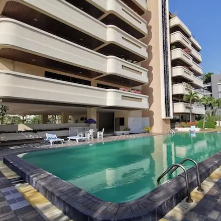 Rent this 3 bed apartment on Oasis Spa (Bangkok in Sukhumvit 31), 64