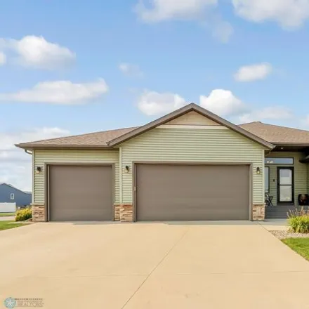 Buy this 6 bed house on 3593 49 Street South in Fargo, ND 58122