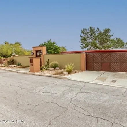 Image 4 - Dodge Middle Magnet School, 5831 East Pima Street, Tucson, AZ 85712, USA - House for sale