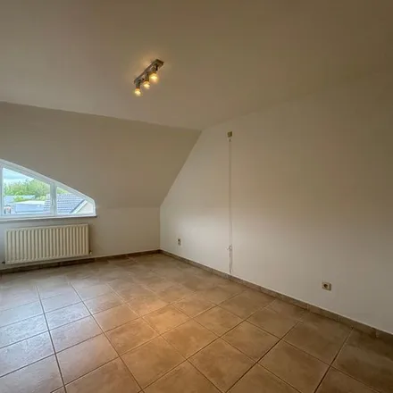 Rent this 2 bed apartment on Meerbeekstraat 40;42 in 9660 Brakel, Belgium