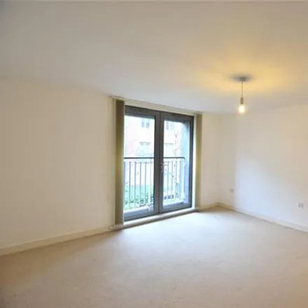 Image 3 - Cameronian Square, Worsdell Drive, Gateshead, NE8 2DB, United Kingdom - Room for rent