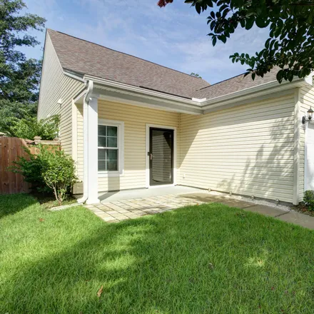 Buy this 3 bed house on 1516 Oldenburg Drive in Mount Pleasant, SC 29429