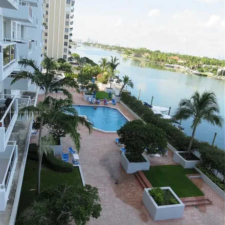 Image 4 - 5700 Collins Avenue, Miami Beach, FL 33140, USA - Apartment for rent