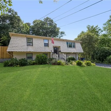 Image 2 - 10 Haverhill Avenue, Wickford, North Kingstown, RI 02852, USA - House for sale
