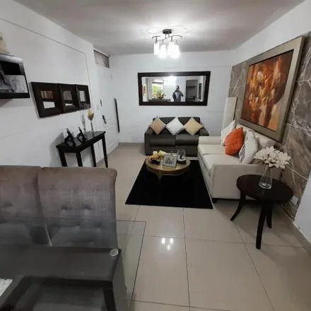 Image 2 - Avenida Vía de Evitamiento, Santiago de Surco, Lima Metropolitan Area 10051, Peru - Apartment for sale