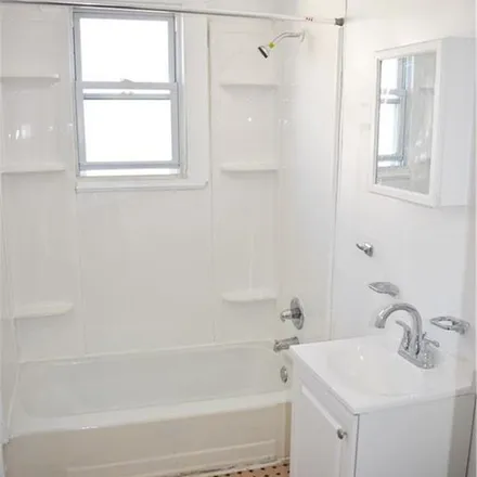 Rent this 2 bed apartment on Elm Street in New Haven, CT 06511