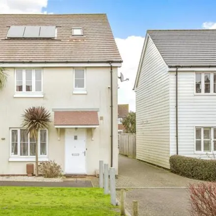 Buy this 4 bed house on Southgate in Chichester, PO19 1SX