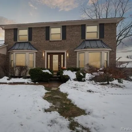 Buy this 4 bed house on 37161 Chesapeake Road in Farmington Hills, MI 48335