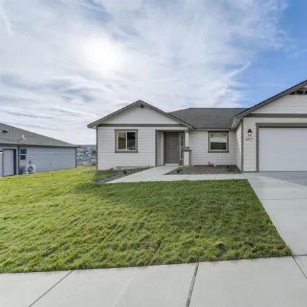 Buy this 3 bed house on West 31st Avenue in Kennewick, WA 99338