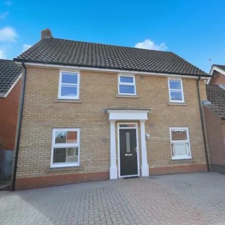 Rent this 4 bed house on Stirling Road in Norwich, NR6 6GF