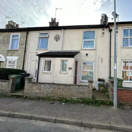 Rent this 2 bed house on Lower Cliff Road in Gorleston-on-Sea, NR31 6AB