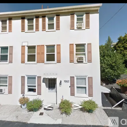 Image 1 - 1062 Howellville Road, Unit 3 - Apartment for rent