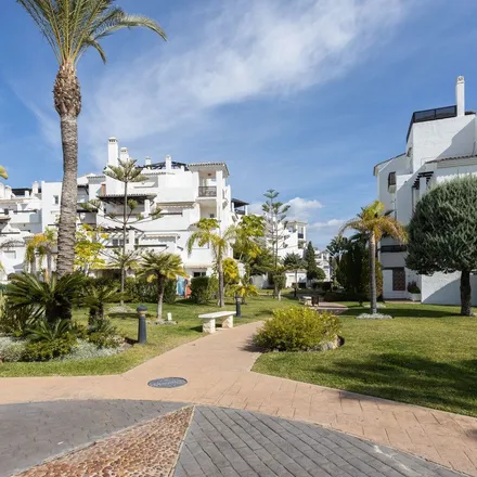 Image 6 - Avenida Pablo Ruiz Picasso, 29670 Marbella, Spain - Apartment for rent