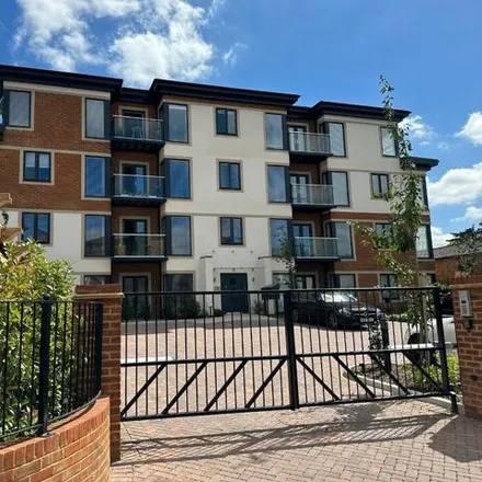 Rent this 1 bed apartment on 11 Springfield Lane in Weybridge, KT13 8AW