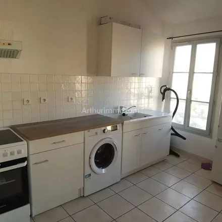 Image 9 - 3 Allée de la Ponsonne, 04100 Manosque, France - Apartment for rent