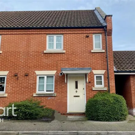 Rent this 2 bed townhouse on Marauder Road in Norwich, NR6 6HD
