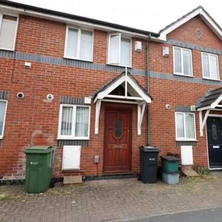 Rent this 2 bed townhouse on Victoria Road in Ellesmere Port, CH65 8BT