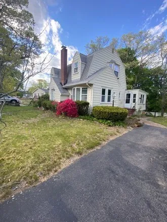Image 2 - 314 South St, Norfolk, Massachusetts, 02368 - House for sale