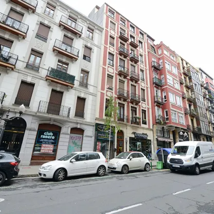 Image 7 - ETERNIAN Estilistas, Alameda San Mamés / Santimami zumarkalea, 48010 Bilbao, Spain - Apartment for rent