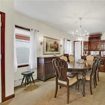 Image 7 - 1956 Ford St, Brooklyn, New York, 11229 - House for sale