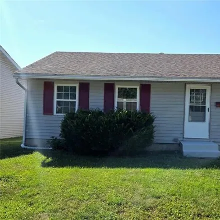 Buy this 3 bed house on 309 Wilson Park Ln in Granite City, Illinois