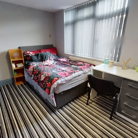 Image 1 - 12 Rookery Road, Selly Oak, B29 7DQ, United Kingdom - Apartment for rent