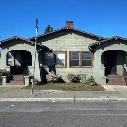 Buy this 2 bed house on 1423;1425 73rd Avenue in Oakland, CA 94621