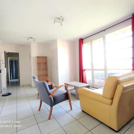 Rent this 3 bed apartment on 10 Avenue de Ménival in Bât.5C, 69005 Lyon