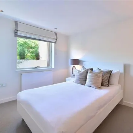 Image 4 - 155-167 Fulham Road, London, SW3 6SD, United Kingdom - Apartment for rent