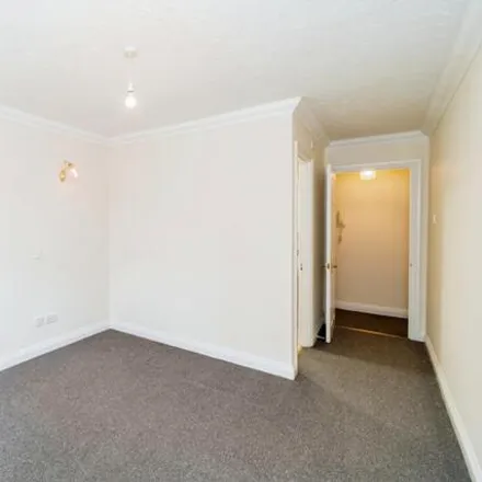 Image 6 - Canada Place, 461 Flat 1-20 Winchester Road, Glen Eyre, Southampton, SO16 7NZ, United Kingdom - Apartment for sale