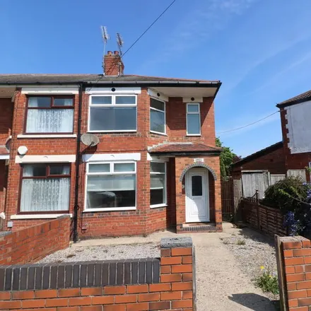 Rent this 2 bed house on Westlands Road in Hull, HU5 5PB