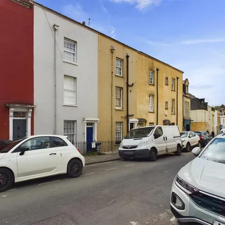 Rent this 1 bed apartment on 18 York Road in Bristol, BS6 5QE