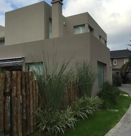 Buy this 4 bed house on Carlos Pellegrini 397 in San Nicolás, C1036 AAR Buenos Aires