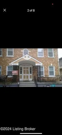 Rent this 1 bed apartment on 2122 Walnut Place in Louisville, KY 40205