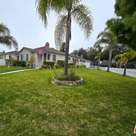 Rent this 3 bed house on 6816 West 85th Place in Los Angeles, CA 90045