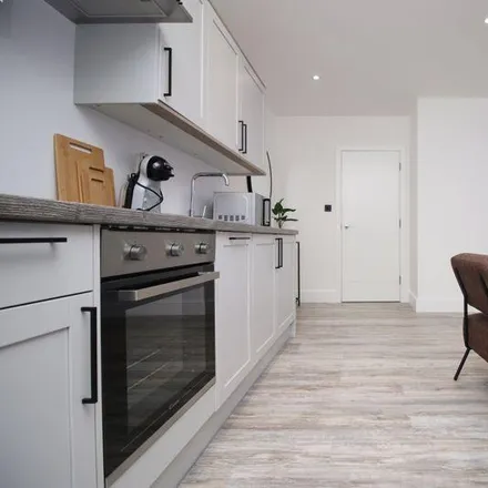 Image 9 - Clarence Street, Swindon, SN1 2DJ, United Kingdom - Apartment for rent