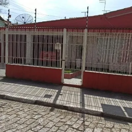 Buy this 3 bed house on Alameda Celestino Rodrigues in Jardim Imperador, Suzano - SP