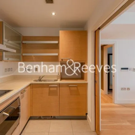 Image 9 - Fountain House, The Boulevard, London, SW6 2TQ, United Kingdom - Apartment for rent