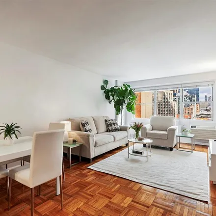 Buy this studio apartment on 430 WEST 34TH STREET 5D in New York