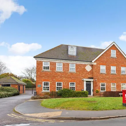 Buy this 3 bed apartment on 89 Dean Street in Marlow, SL7 3AA