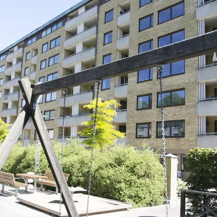 Rent this 3 bed apartment on Salong Marie in Mölndalsvägen, 400 20 Gothenburg