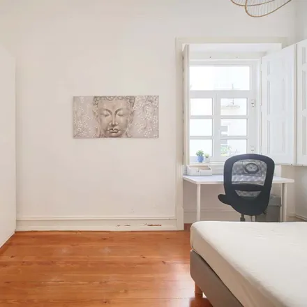 Rent this 7 bed room on Calçada da Tapada 29 in 1300-371 Lisbon, Portugal