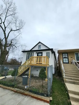 Buy this 3 bed house on 9354 South Chappel Avenue in Chicago, IL 60617