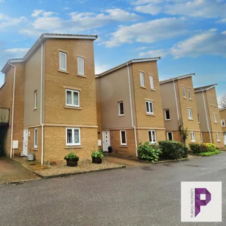 Image 1 - Capstone House, Ward View, Hale, ME5 7FD, United Kingdom - Townhouse for sale