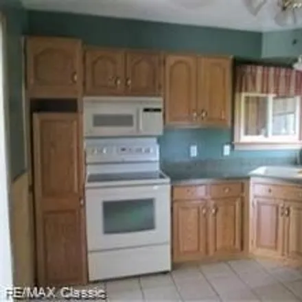 Image 2 - 1037 Marion, Oakland County, MI 48442, USA - House for rent
