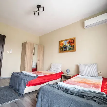 Image 1 - 4000, Bulgaria - Apartment for rent