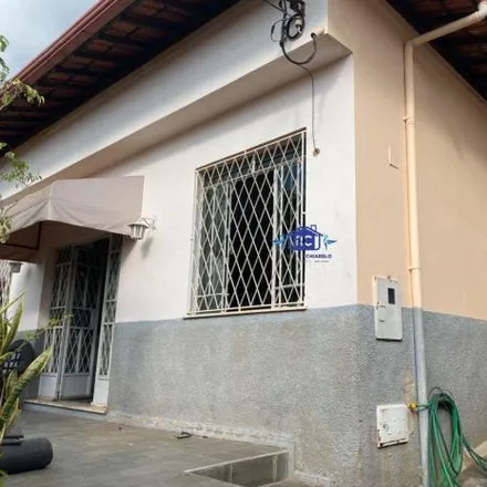 Buy this 4 bed house on Rua Artur Nascimento in Albertina, Conselheiro Lafaiete - MG