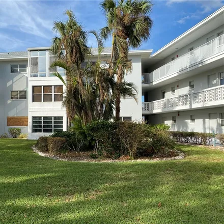 Image 3 - Tropic Terrace, Palm Island, North Fort Myers, FL 33903, USA - Condo for sale